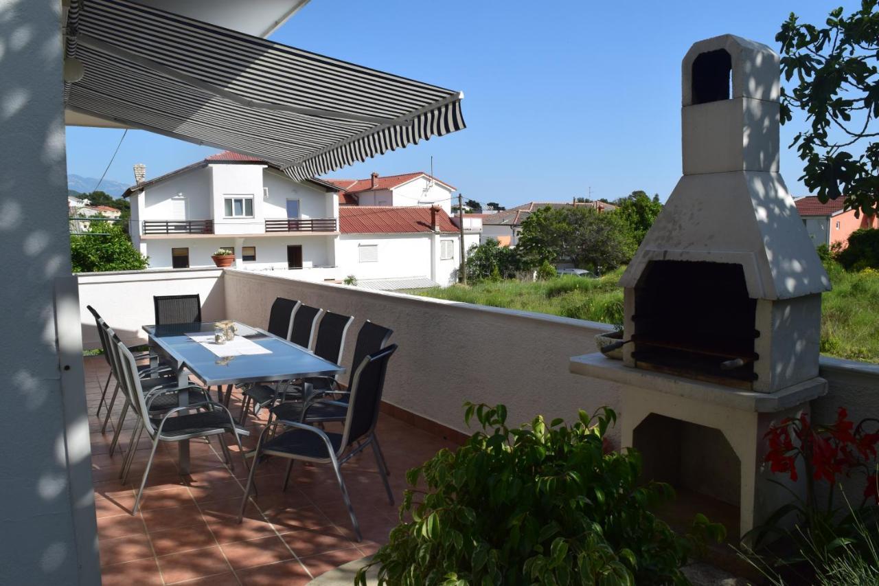 Apartments With A Parking Space Rab - 12383 Banjol エクステリア 写真